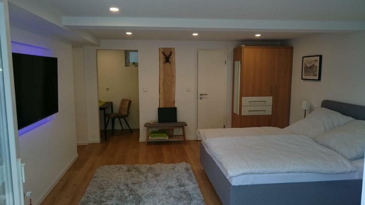 Kleines Moselchalet كوتشيم المظهر الخارجي الصورة